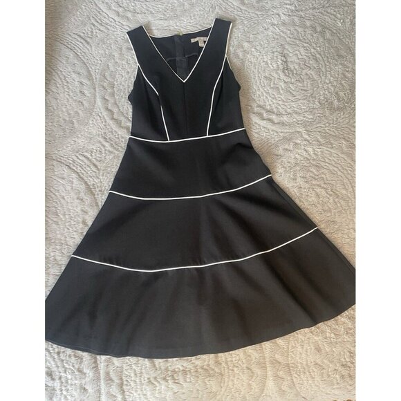 Banana Republic Tiered Black Ponte Fet-And-Flare Dress Women's Size 0 - Picture 7 of 10